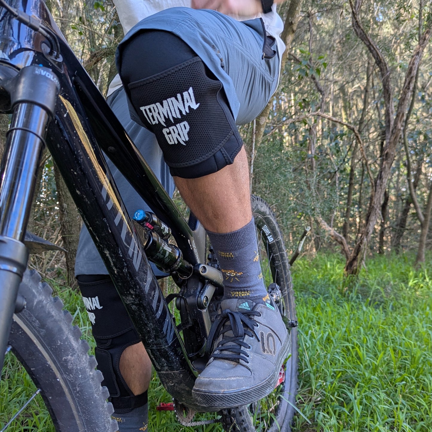 Dual-Mode Knee Pad: COMING SOON
